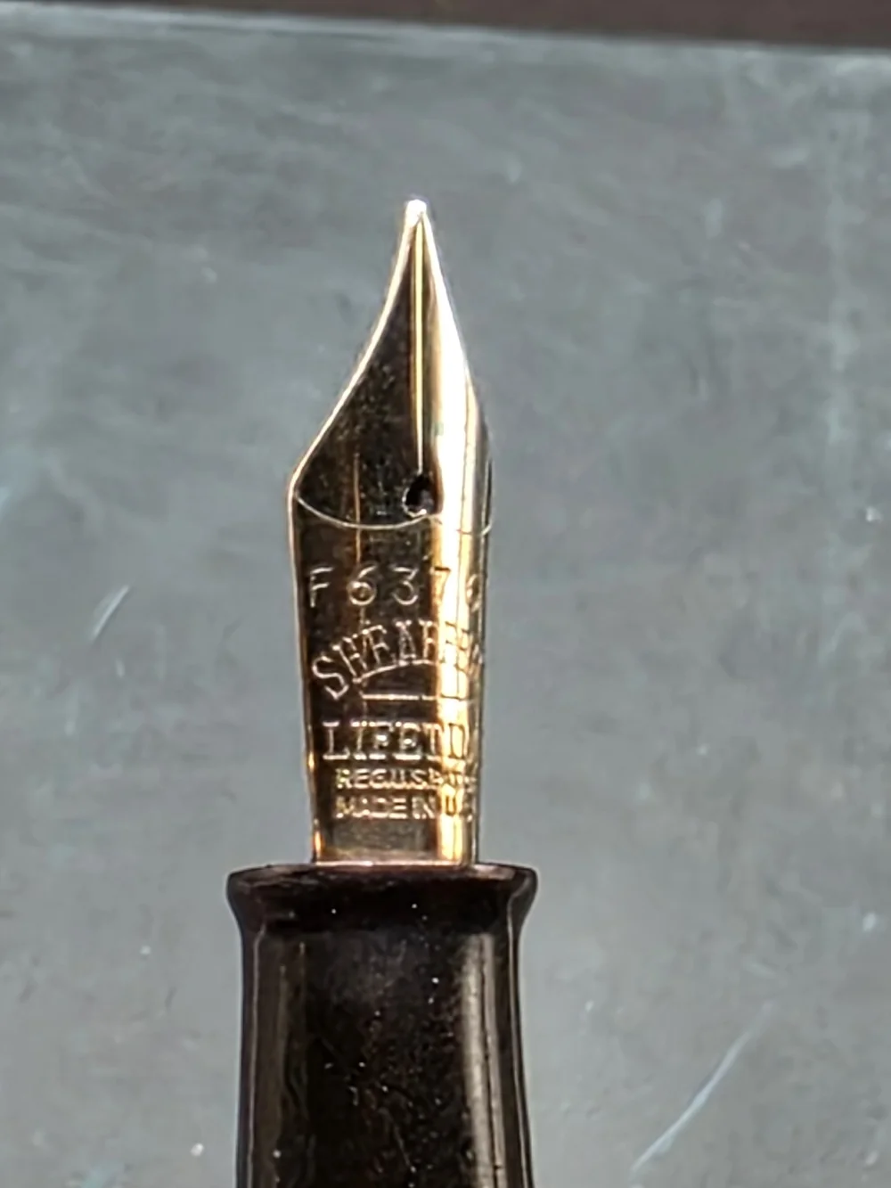 FULLY RESTORED Vintage Sheaffer Balance Lifetime Green Striated 14K Gold Nib